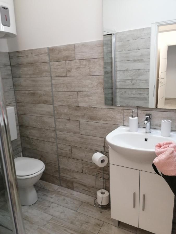 Apartmani Nevera كرك المظهر الخارجي الصورة